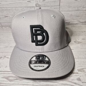 Big Daddy Puff Logo Snapback Hat (Grey)